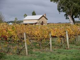 Honeysuckle Rise Country Accommodation - Sydney Resort 0