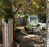 Carnarvon Caravan Park - Sydney 4u