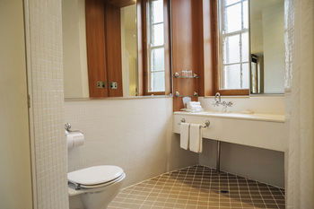 Holiday Inn Old Sydney The Rocks - Accommodation Sydney 2