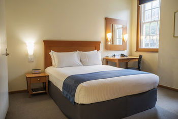 Holiday Inn Old Sydney The Rocks - Accommodation Sydney 24