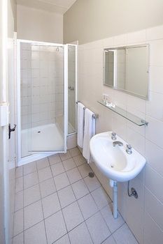 Ibis Styles Kingsgate - Sydney 4u 4