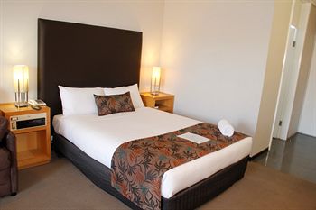 Sandown Regency - Accommodation Sydney 0