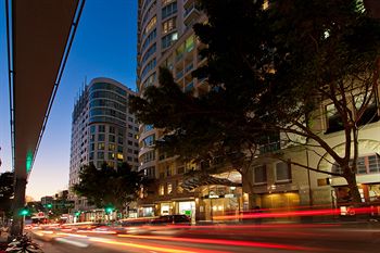Radisson Hotel & Suites Sydney - Accommodation Sydney 15