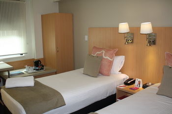 Ibis Sydney World Square - Sydney 4u 20