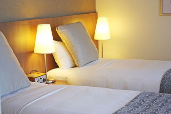 Hotel Urban St Leonards - Sydney 4u 7