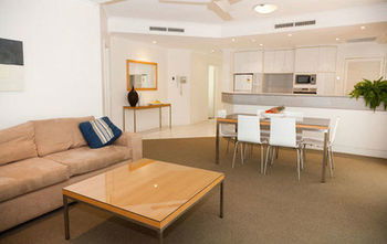 The Emerald Resort Noosa - Sydney 4u 15