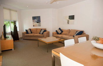 The Emerald Resort Noosa - Sydney 4u 19