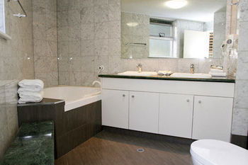 The Emerald Resort Noosa - Sydney 4u 34