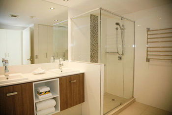 The Emerald Resort Noosa - Sydney 4u 36