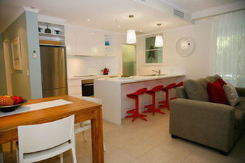 The Emerald Resort Noosa - Sydney 4u 65