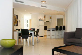 The Emerald Resort Noosa - Sydney 4u 67