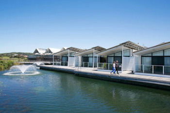 Caves Beachside Hotel - Sydney 4u 16