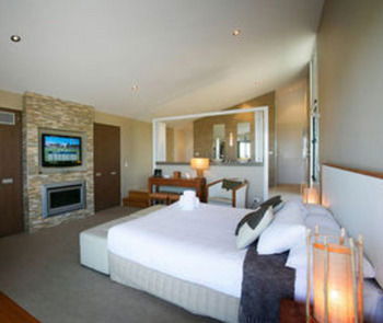 Caves Beachside Hotel - Sydney 4u 23