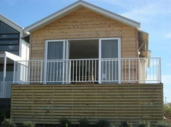 Caves Beachside Hotel - Sydney 4u 28