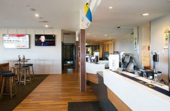 Caves Beachside Hotel - Sydney 4u 31
