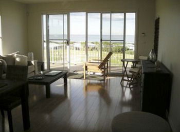 Caves Beachside Hotel - Sydney 4u 45