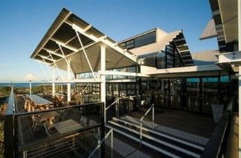 Caves Beachside Hotel - Sydney 4u 52