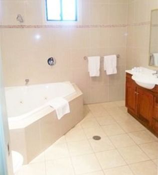 Potters Hotel Brewery Resort - Sydney 4u 2