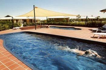 Potters Hotel Brewery Resort - Sydney 4u 17