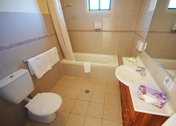 Potters Hotel Brewery Resort - Sydney 4u 22