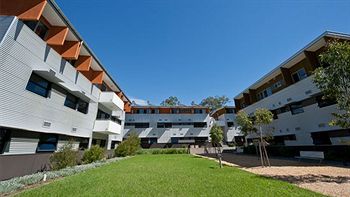 Western Sydney University Village- Parramatta Campus - Sydney 4u 2