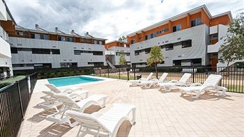 Western Sydney University Village- Parramatta Campus - Sydney 4u 5