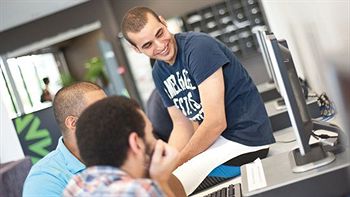 Western Sydney University Village- Parramatta Campus - Sydney 4u 10