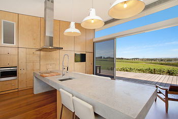 The Longhouse - Sydney 4u 7