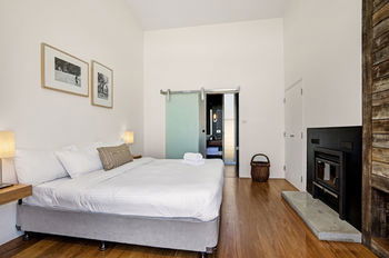 The Longhouse - Sydney 4u 10