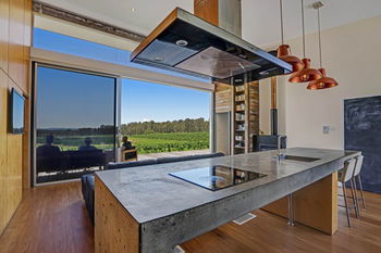 The Longhouse - Sydney 4u 15