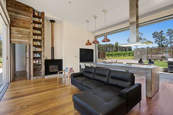 The Longhouse - Sydney 4u 16