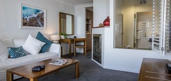 Bannisters By The Sea - Sydney 4u 28