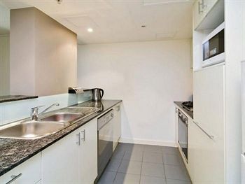 Wyndel Apartments - Nexus - Accommodation Sydney 3