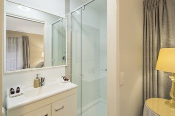 Eden Lodge - Accommodation Sydney 5