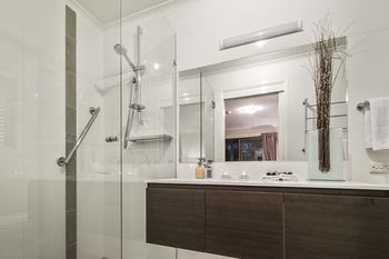 Eden Lodge - Accommodation Sydney 6