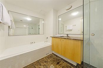 Wyndel Apartments - Shoremark - Accommodation Sydney 2