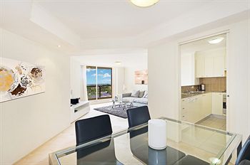 Wyndel Apartments - Shoremark - Accommodation Sydney 5
