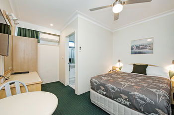 Colonial Terrace Motor Inn - Sydney Resort 25