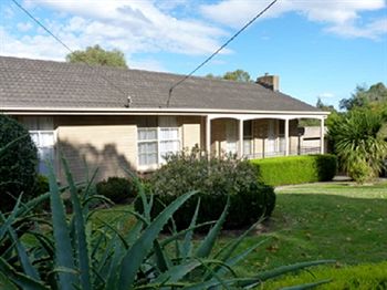 Australian Home Away @ Doncaster Grange Park - Accommodation Sydney 8
