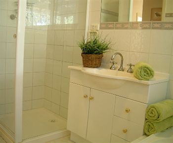 Australian Home Away @ Doncaster Grange Park - Accommodation Sydney 20