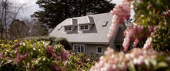 Parklands Country Gardens And Lodges - Sydney Resort 9