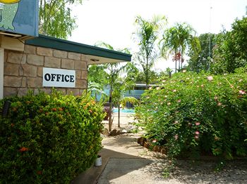 Palm Court Budget Motel Hostel/Backpackers - Sydney 4u 0
