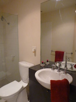 Australian Home Away @ Market Square Melbourne - Sydney 4u 0