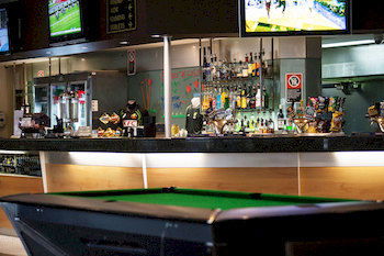 High Flyer Hotel - Sydney 4u 1