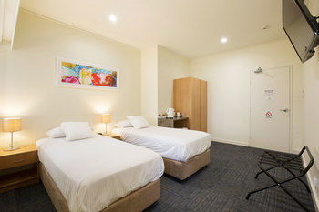 High Flyer Hotel - Sydney 4u 16