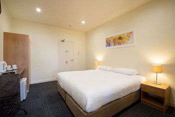 High Flyer Hotel - Sydney 4u 17