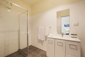 High Flyer Hotel - Sydney 4u 18