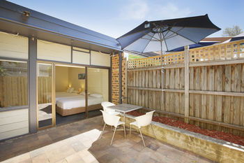 High Flyer Hotel - Sydney 4u 20