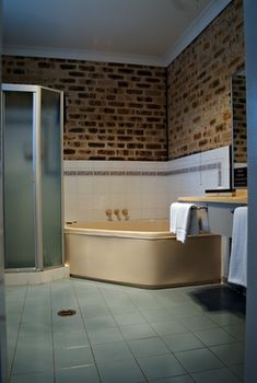 Airport Motel Sir Francis Drake - Accommodation Sydney 7