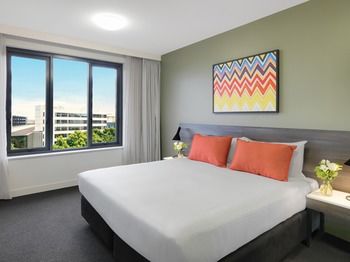 Adina Apartment Hotel Sydney Airport - Sydney 4u 1